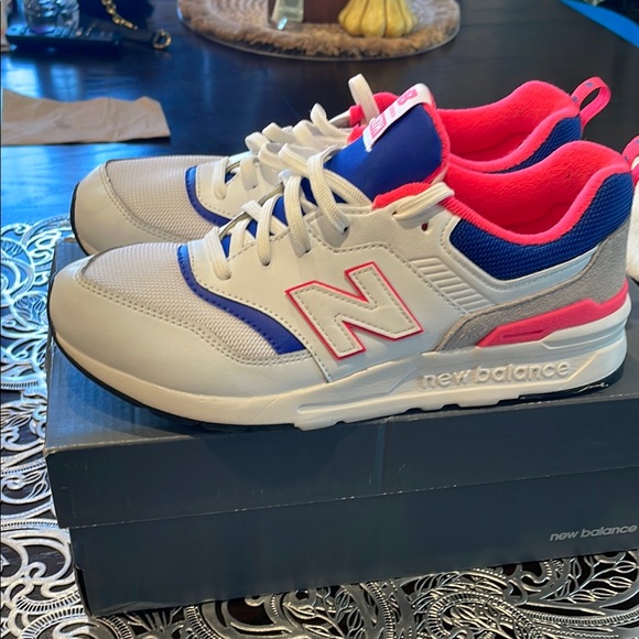 New Balance Kids' White and Blue Sneakers - Picture 13 of 15